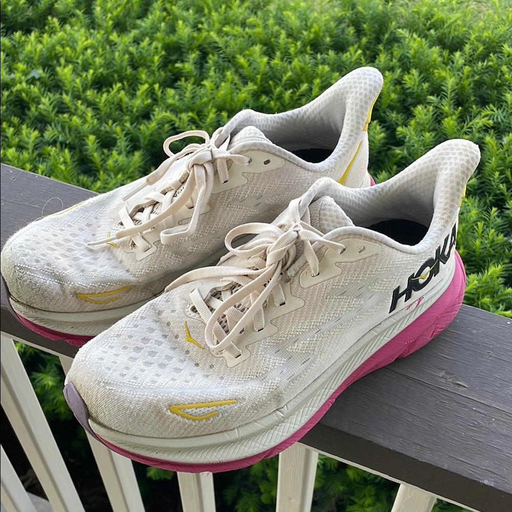 Hoka Clifton 9